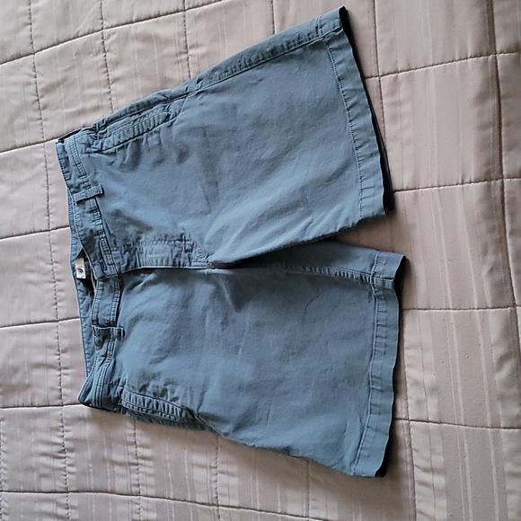 North Face Chino Shorts! FREE SHIPPING! - Picture 1 of 4